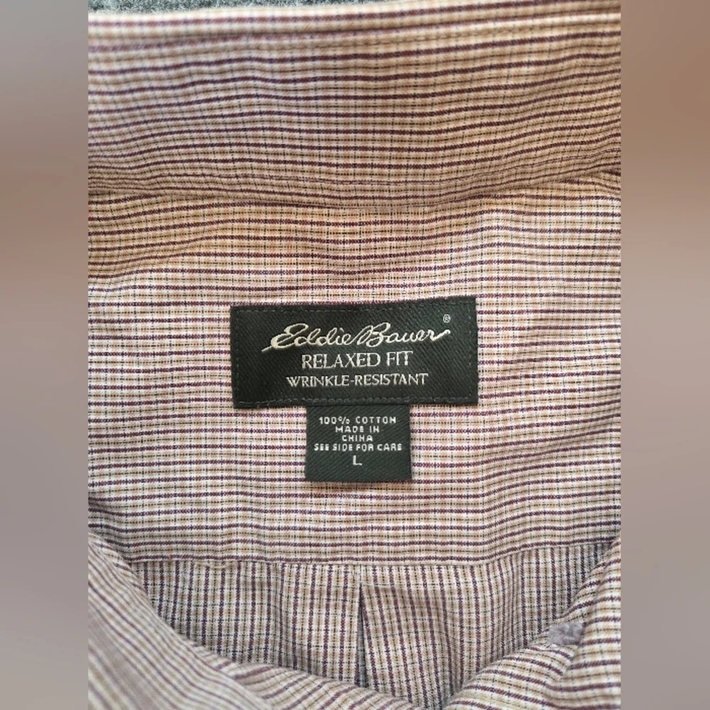 Eddie Bauer‎ Relaxed Fit Button-Down Shirt Men’s Large Wrinkle-Resistant Cotton - Picture 2 of 8